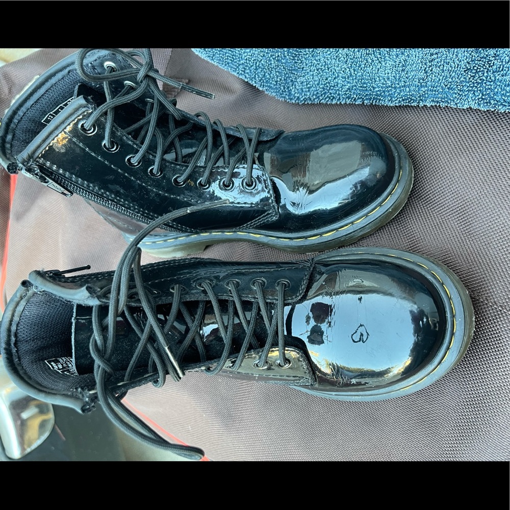 Black Doc martens 1460 J